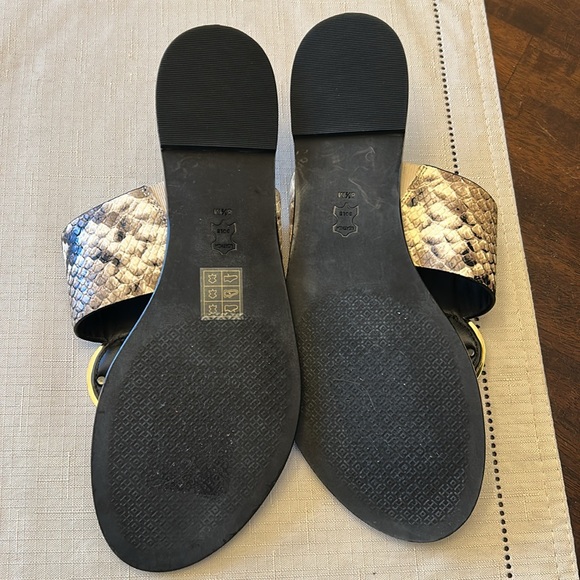 Tory Burch Flat Sandals Size 8 1/2 NWOT - Picture 6 of 11